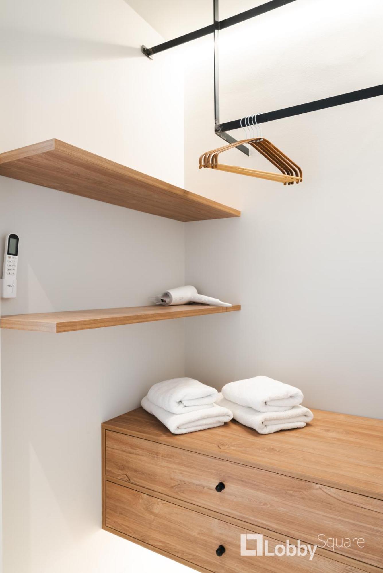 Muse Apartment By Lobbysquare Atenas Exterior foto