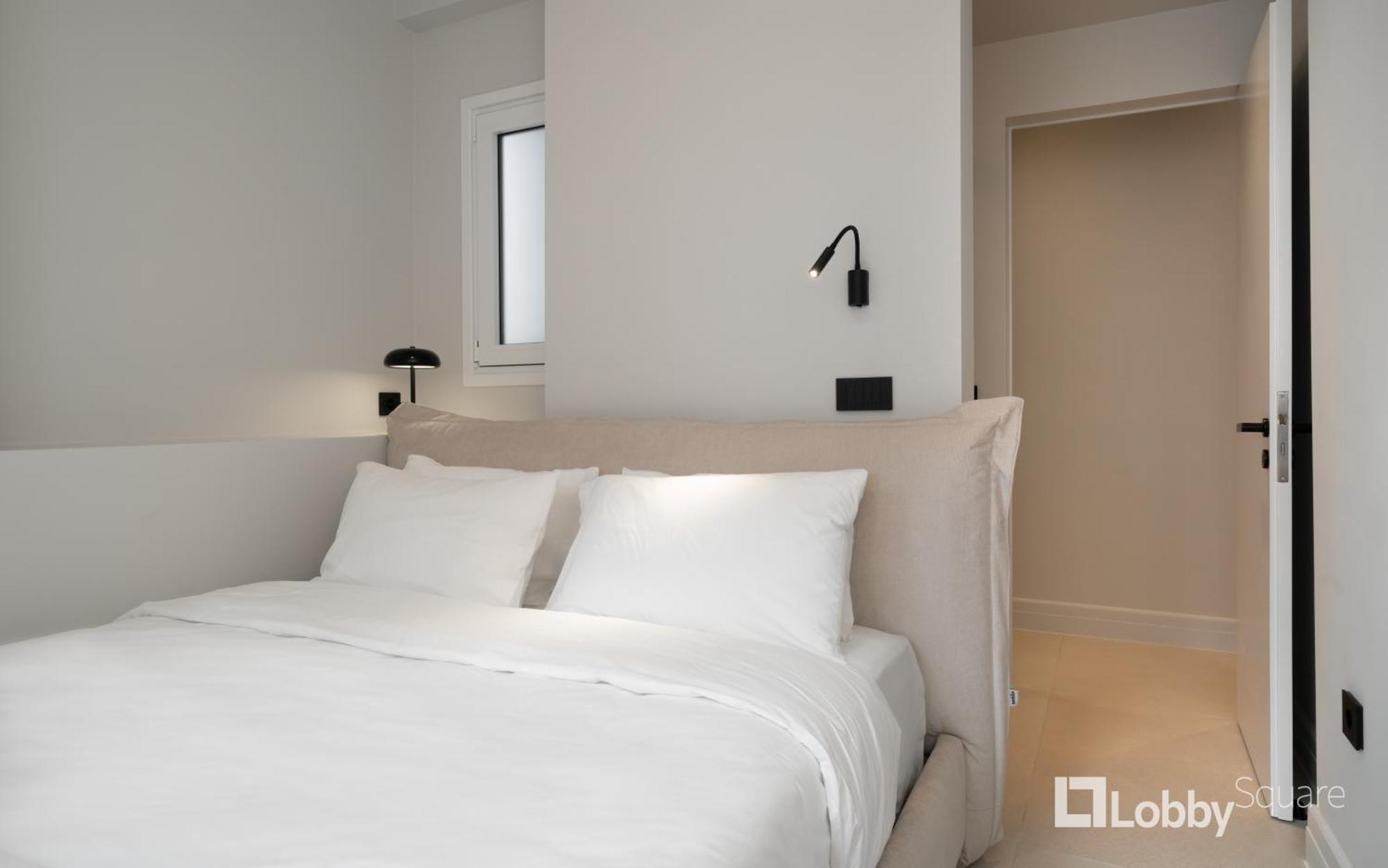 Muse Apartment By Lobbysquare Atenas Exterior foto